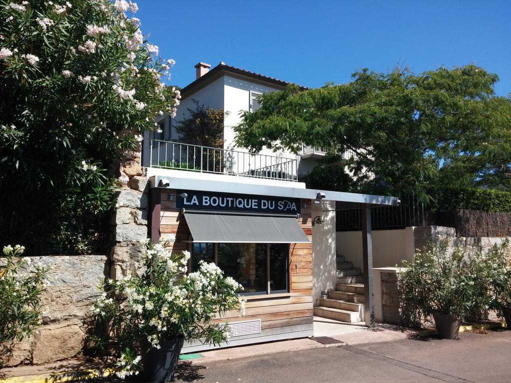 Le Pinarello Hotel Sainte-Lucie de Porto-Vecchio Bagian luar foto